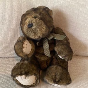 Boyds bear Benjamin part of the H.B’s Heirloom series